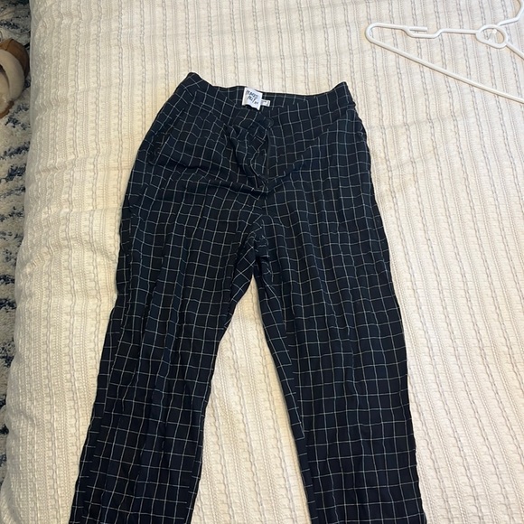 Princess Polly gingham black checkered pants. Size US 2. Barely worn. - Picture 1 of 3